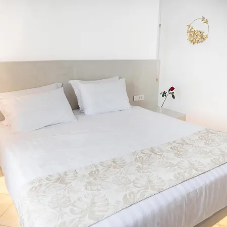 아파트 Magnificent Santorini | Euphoria | 1 Bedroom | Furnished Terrace With Private Pool | Stunning Sea Views | *